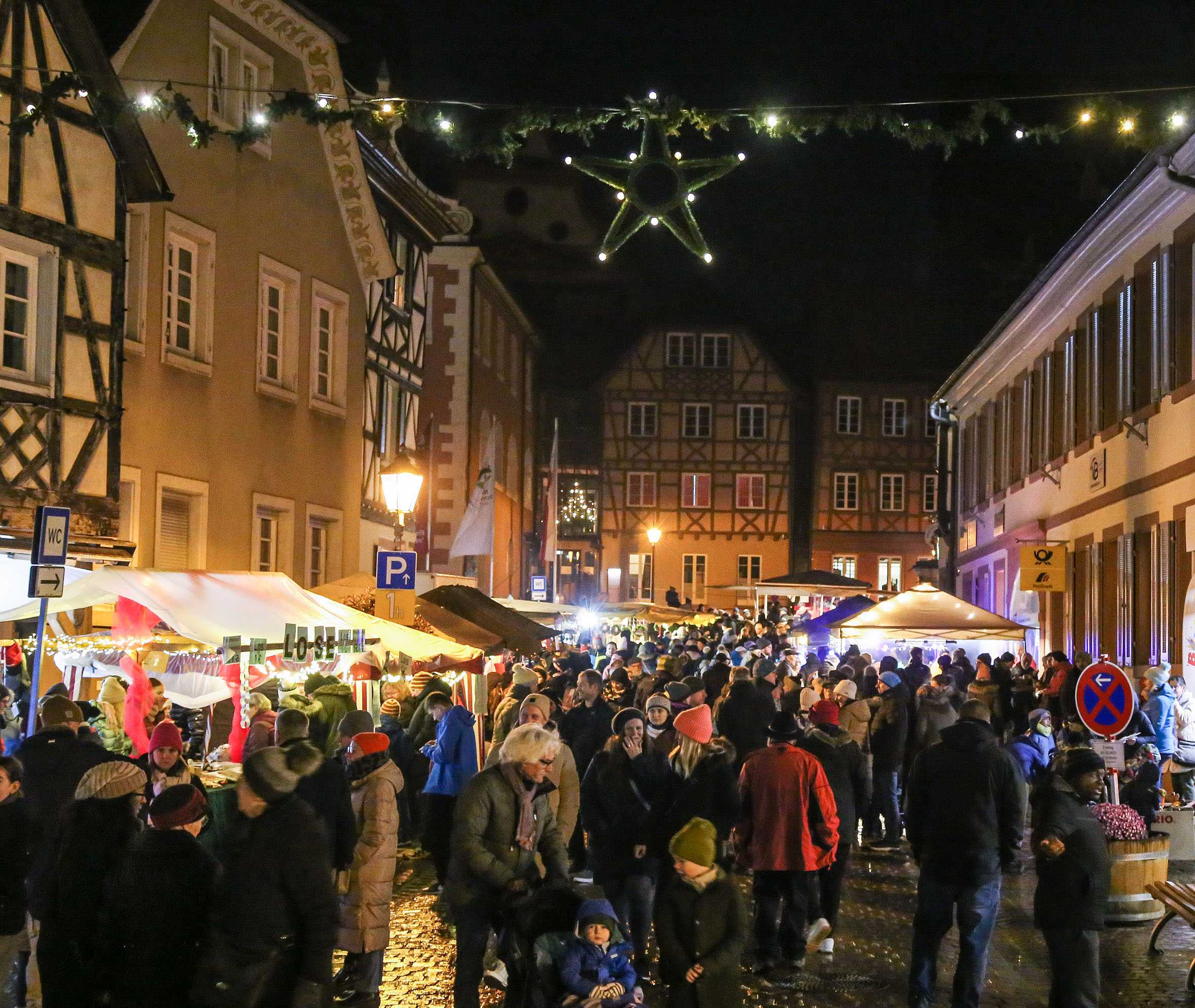 Ettenheimer Weihnachtsmarkt Zieht Wieder Tausende Besucher An Ettenheim 6927